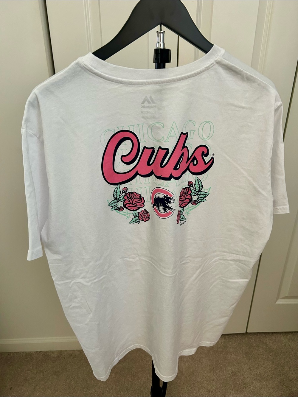 Women’s Chicago Cubs Crewneck Tee